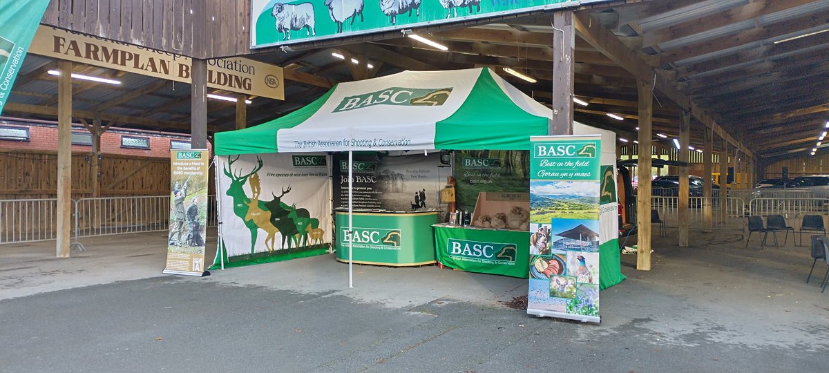 Day 2: Another 8am start for the @BASCWales team at the fabulous @royalwelshshow Winter Fair. #ffairaeaf #winterfair