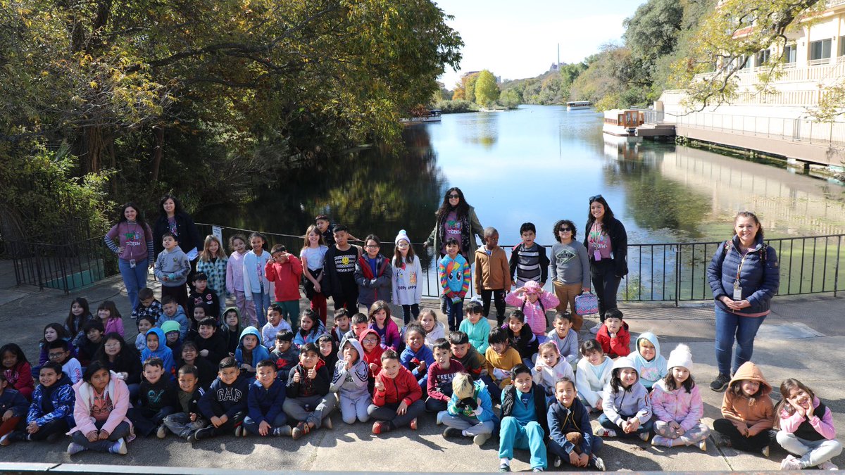 De Zavala first graders spent Tuesday morning at the Meadows Center for Water and the Environment. Our Diamonds visited the center’s aquarium, toured Spring Lake on glass-bottom boats, learned about the water’s ecosystem, and wrapped up the day with a picnic. #RattlerUp
