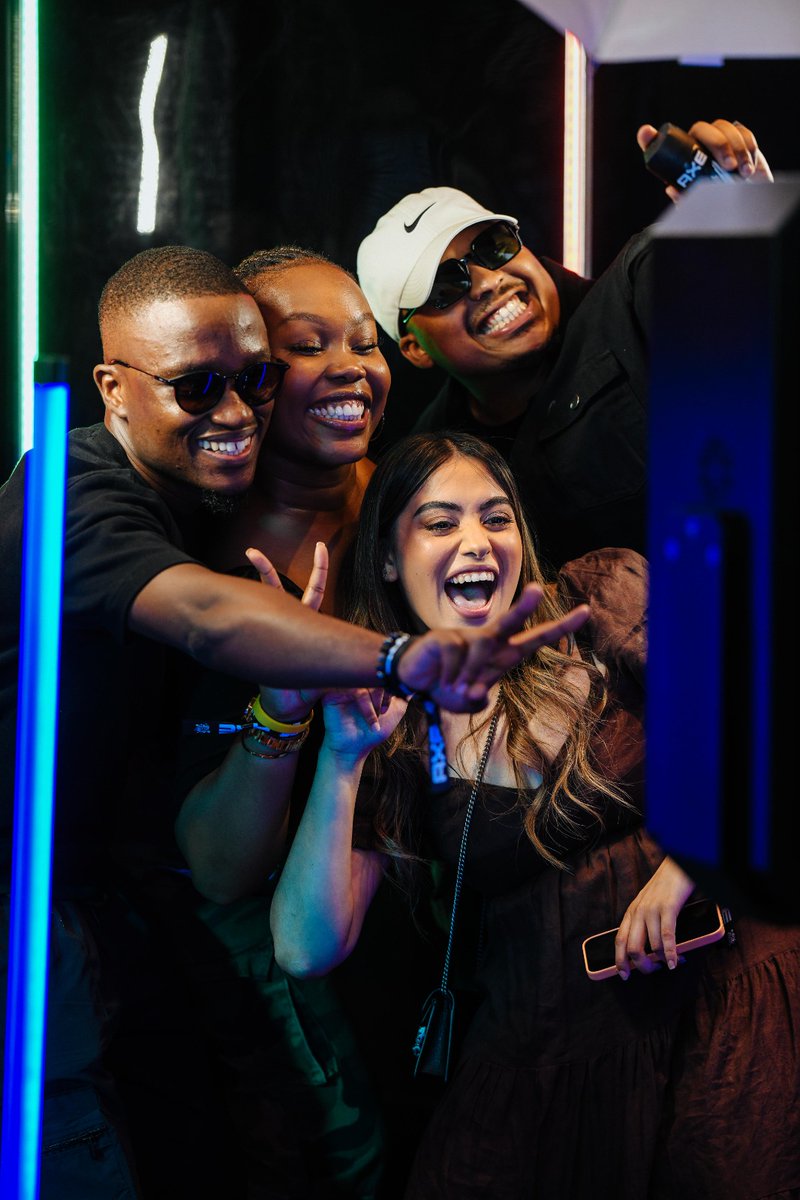 CryptoMadeFun_'s tweet photo. We are at the @AXE_SA media event tonight, with our coolest #AXEFreshmen πβ¨ https://t.co/bt8Yqrw94t