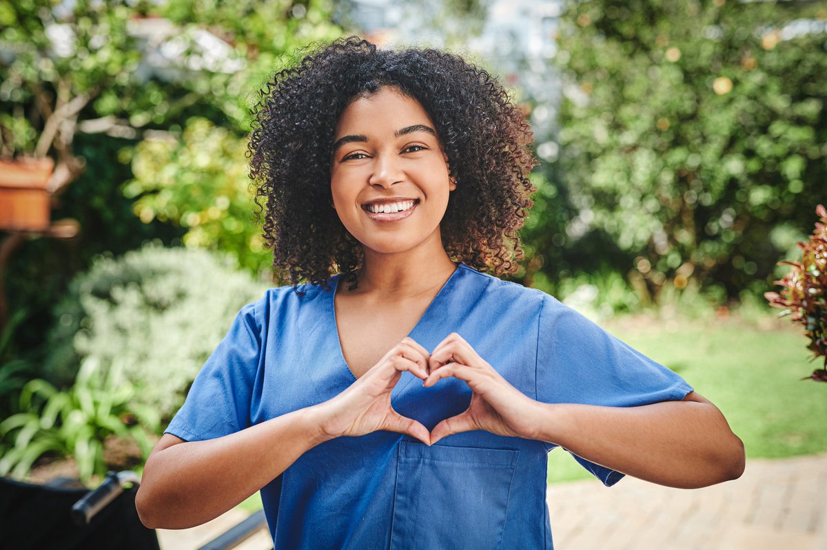 Philanthropy is about creating moments of hope and healing 🤝 for patients and their caregivers. Join us on #GivingTuesday as we celebrate the impact that generosity has on our MedStar Health family. To make your own gift today, visit bit.ly/3GjoOgX. #GratitudeMatters