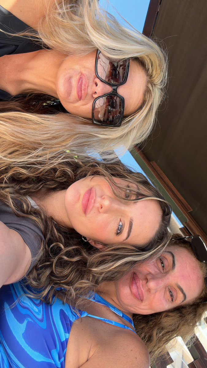 FIRST STREAM WITH MAMA AMINE AND MY AUNT 🌸🌸🩷 LIVE ON TWITCH THEN KICK @ NADIA