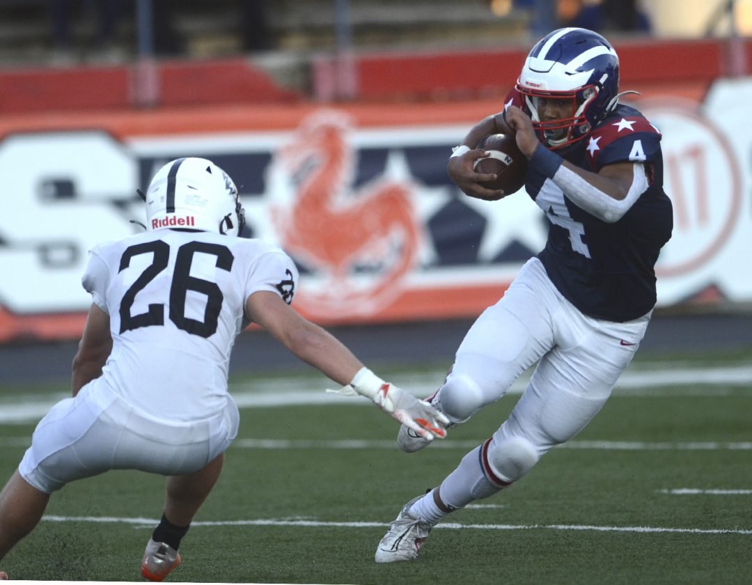 National Senior Sleeper...💤

RB: Antuan Gardner, 6' 205, Niles McKinley, OH

Notes
-Cool mix of power &amp; balance 
-Patience + vision behind the LOS
-2,463 yards rushing &amp; 31 TDs this fall

Holds 1 FCS offer from Maine

hudl.com/v/2MDE1T