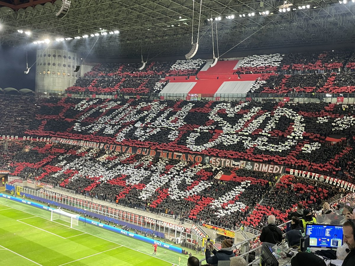 PaoloMenic's tweet photo. #ChampionsLeague #MilanBorussia #UCL #Milan https://t.co/Bf9ygtNfff