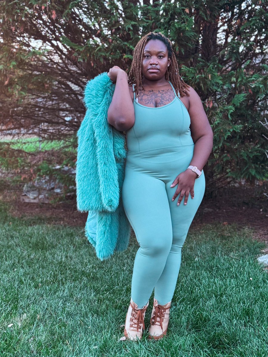 Victoria Royale Boutique tweet media