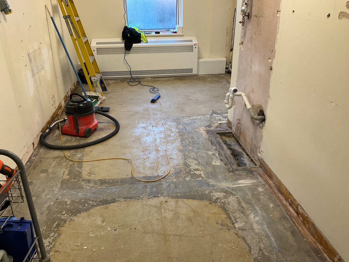 NUHT Daybrook Ward 
Kitchen commencement  that will assist patients to familiarise themselves with cooking and meal preparation before they are discharged. A great step towards a smoother transition to independent living! #PatientCare #HospitalFacility #NottinghamHealthcare