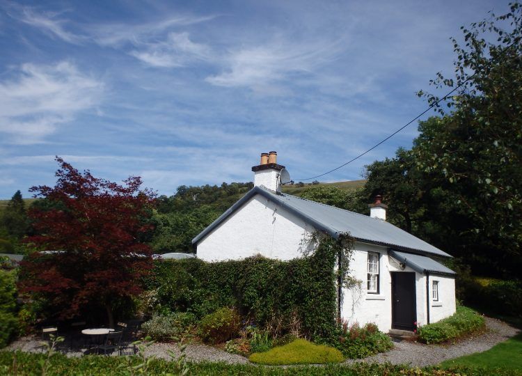 WeAcceptPets's tweet photo. Experience Kinlochaich Garden Self Catering in the charming village of Appin! Nestled in the stunning landscapes of Argyll.
πΆ Welcomes dogs and small pets πΎ
https://t.co/GIPqz4HLwM
#KinlochaichGarden #ArgyllRetreat #HighlandHoliday #ExploreOban https://t.co/EYwNTjvgi0