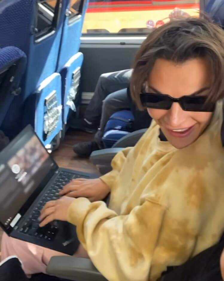 lmd_memes's tweet photo. Yo listerrima para ver la final de La Más Draga en un link de dudosa procedencia: https://t.co/AXBjSb0fQX