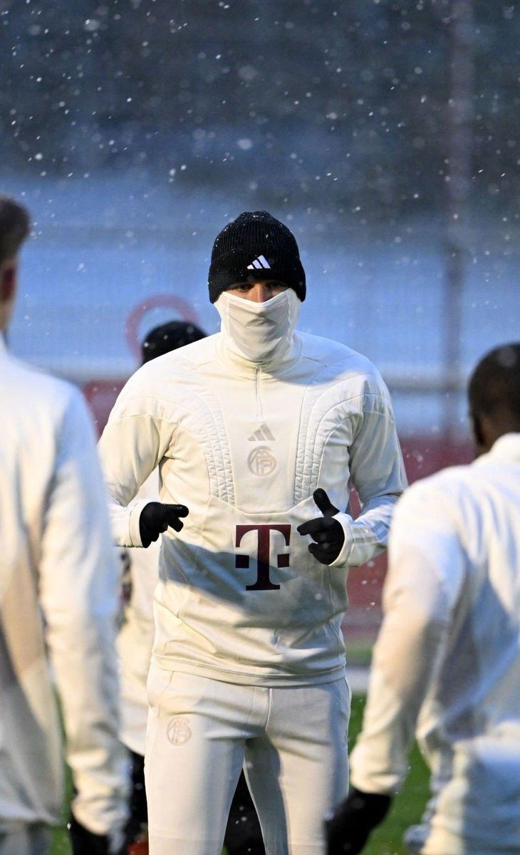 📸❄️ Harry Kane in today's training. #UCL