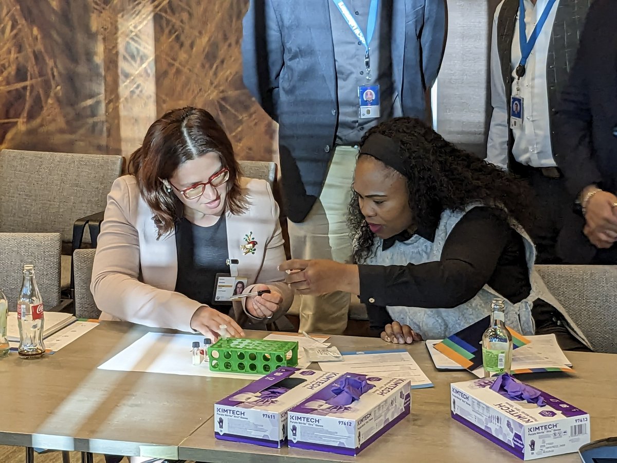 OPCW's tweet photo. Uniting science and diplomacy is key to advancing the #ChemicalWeaponsConvention 🫱🏽‍🫲🏿👩🏿‍🔬

At #CSP28, the #OPCW presented ‘Science for Diplomats’, a knowledge-sharing initiative where experts engage diplomats on science and technology relevant to the CWC. https://t.co/g9avBWKZOW