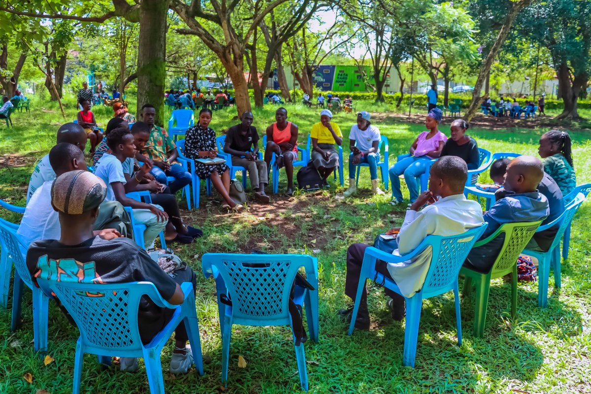 hellen_lum47464's tweet photo. Today federation members of Muungano had a meeting at Uhuru Park
#Community4community
#CoCreationofKnowledge https://t.co/zitgc0p8Kw