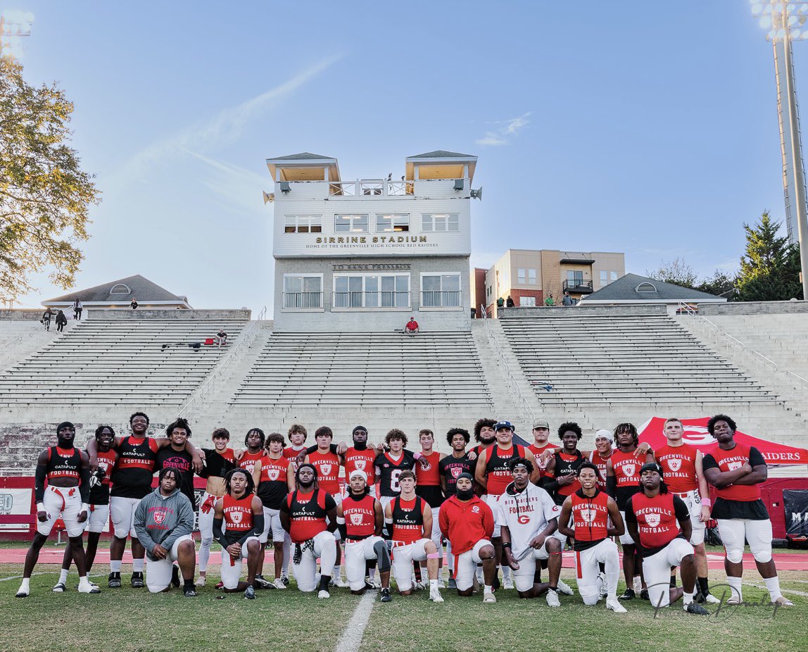 Brotherhood 4L 🤞 
Best 4 years of my life, thank you <a href="/GregPort17/">Greg Porter</a> <a href="/train0187/">TRAINBUILT PERFORMANCE</a> <a href="/CoachRowe10/">Daniel Rowe</a> <a href="/Coach_RHarris/">Roderick Harris</a> <a href="/pat_stoddard/">Coach Stoddard</a> <a href="/joshabrams8/">Joshua Abrams</a> <a href="/PZSapp/">patrick sapp</a> <a href="/GoGettemCC/">C Carson</a> <a href="/GHSFootball2/">Greenville High Football</a>