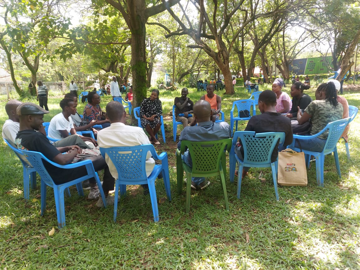 hellen_lum47464's tweet photo. Today federation members of Muungano had a meeting at Uhuru Park
#Community4community
#CoCreationofKnowledge https://t.co/zitgc0p8Kw