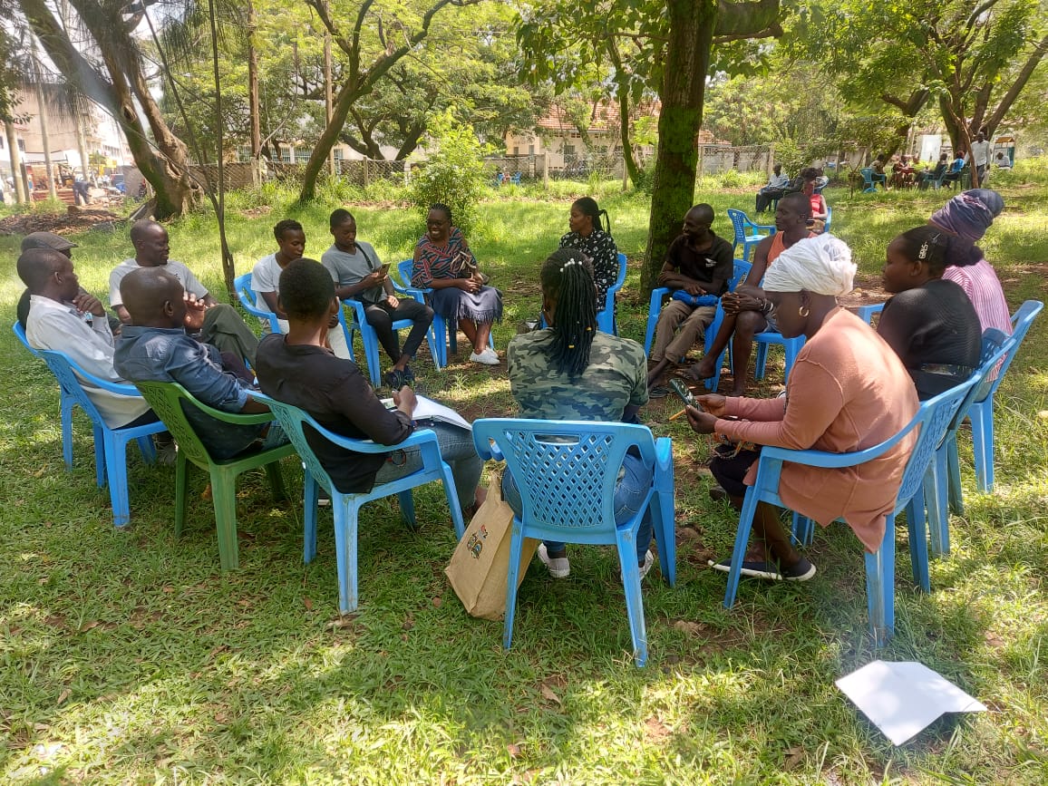 hellen_lum47464's tweet photo. Today federation members of Muungano had a meeting at Uhuru Park
#Community4community
#CoCreationofKnowledge https://t.co/zitgc0p8Kw