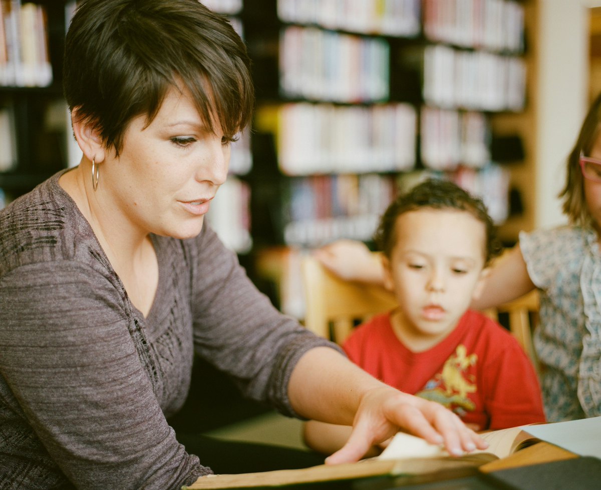Calling all book lovers! Become a reading superhero as part of United Way's Lesson Plan program, bringing the magic of stories to kindergarten students across the region. Sign up today at give.unitedwayswpa.org/Volunteer/VolE…. #ChangemakersUnite