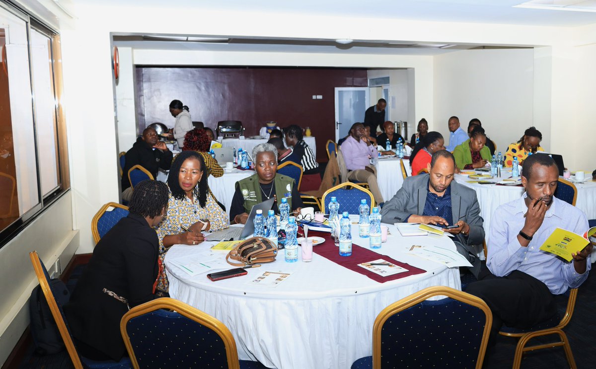 fawekenya's tweet image. 1/1
 @fawekenya #MakeWayprogramme  had breakfast meeting with CHMT, and Reproductive Health Coordinators @NairobiCounty  the meeting was to develop strategy to implement adolescents guide in the county.