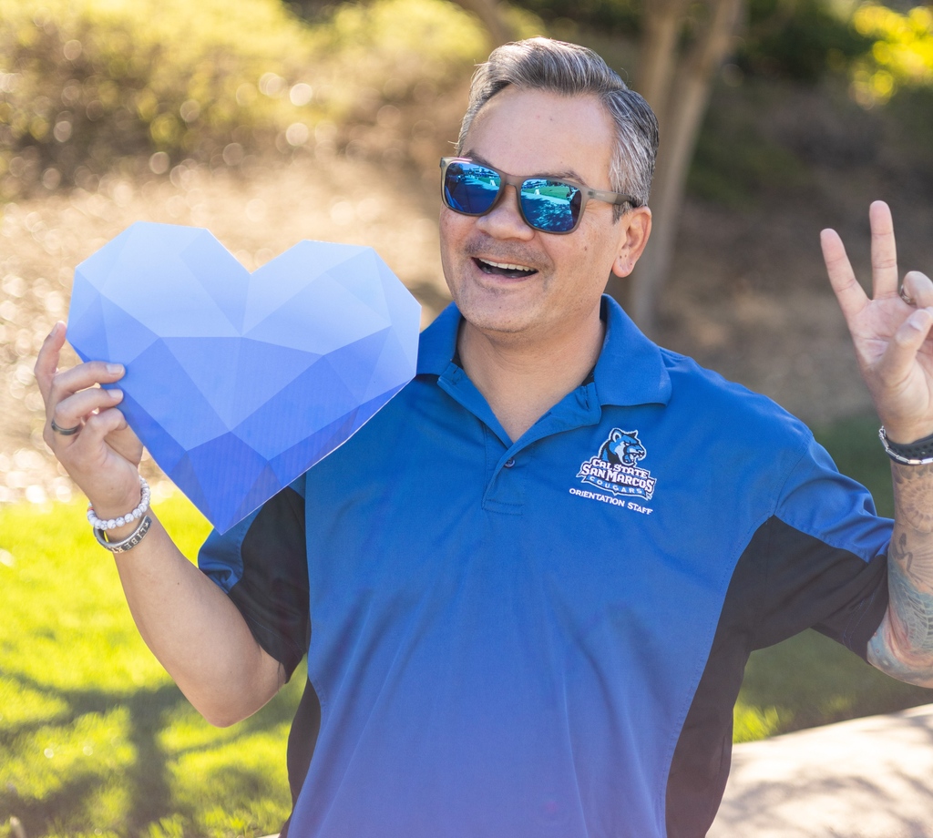 csusmalumni's tweet photo. Today is the day! ๐ CSUSM Giving Day is your day to support what you love about the University for 24 hours only on Tues, Nov 28, from 12 a.m. to 11:59 p.m. โ https://t.co/U9YpNoNWcR
โ
#HeartofaCougar #CSUSM #CSUSMalumni #GivingDay https://t.co/flmKr5C0oL