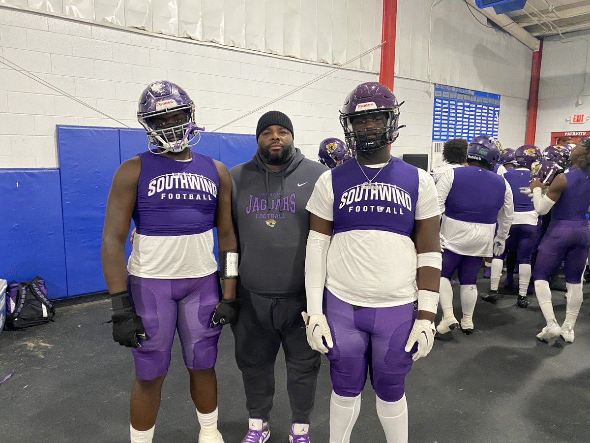 I’m 6’2 as a Coach. The Future is bright! #BigSouthWind 🔥🔥🔥🔥