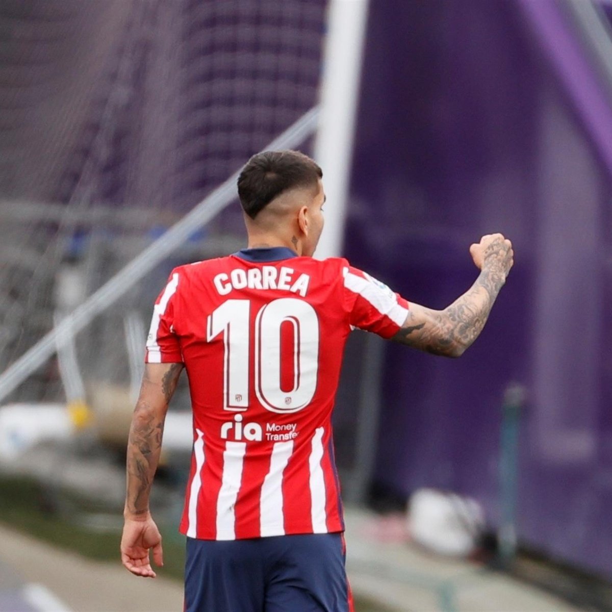 guedistaaa's tweet photo. No les gustaría repatriarlos para jugar la libertadores?
Quiero!
🖐️🖐️
Si, ya se,suena a utópico pero por que no soñar? #kanneman #AngelCorrea https://t.co/JNpc6Ho8BB