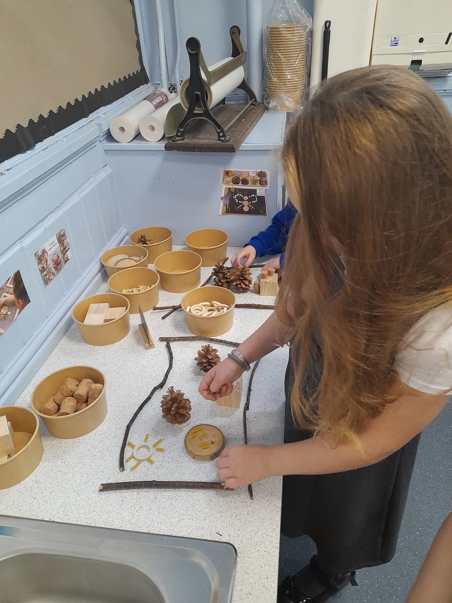 penrhiwceibr's tweet photo. This week Dosbarth Beech have been very creative when using the loose parts. #dosbarthbeech #creativelearner @CSC_FoundLearn https://t.co/ktHdY7aZzY