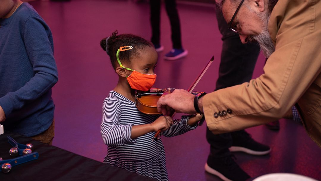 Give the gift of music and dance to your community this Giving Tuesday! The Harris Theater for Music and Dance is your nonprofit home that connects local and global artists with students and community partners in and around Chicago. Support the arts today! bit.ly/ht-donate