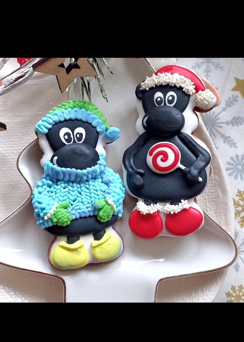 Fana43124688's tweet photo. SZL:🎀🎄Już hned bebokowe pierniki bydymy mogli kupić w #Katowice a niy ino!
Podobŏ mi sie to, iże używajōm sam ślōnskij gŏdki jak #PrzajaCi. A niy ino po polsku, abo czasami tyż po angelsku, jak to nojczyńśći bywŏ.
#beboki
@miasto_katowice
#Silesia #Śląsk https://t.co/m6TrCFMPt9