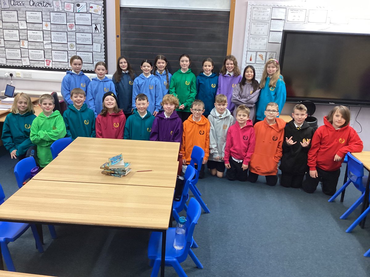 P7 LOVE their leavers hoodies. Thank you Mrs Reynolds and FLPPS for organising this for us.