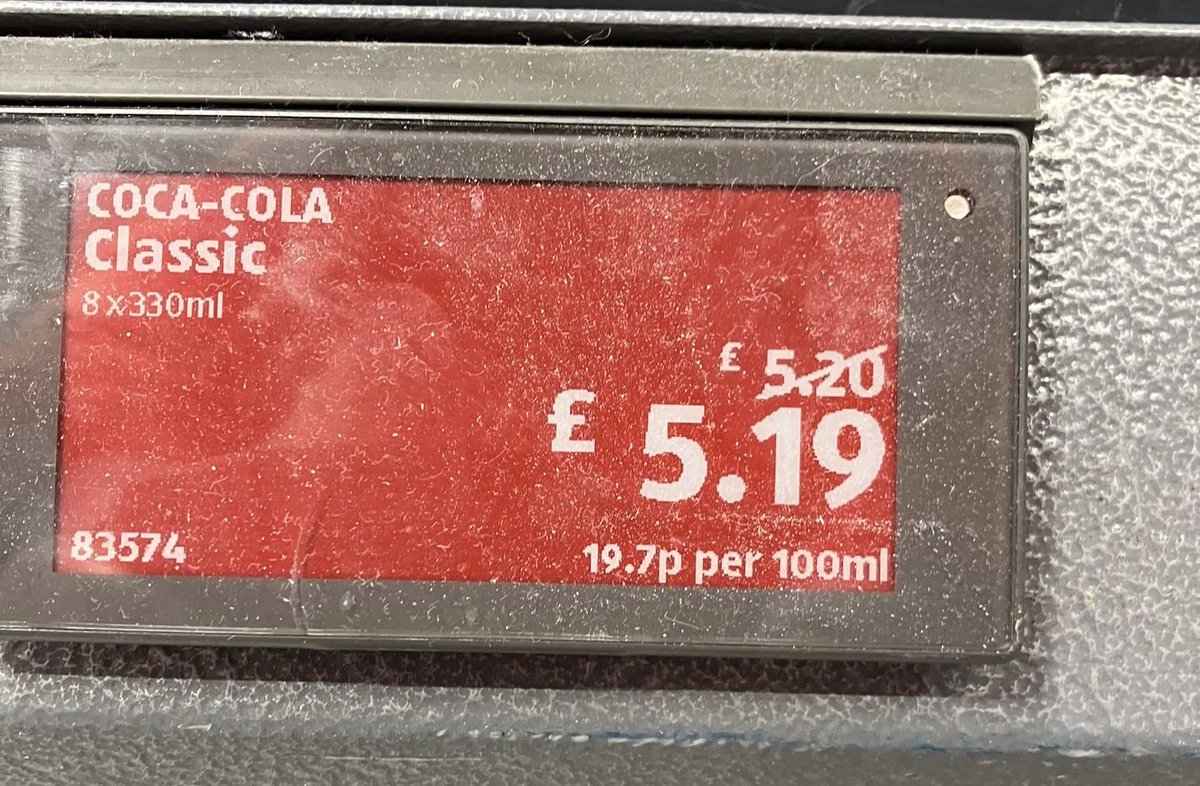 Aldi nailing #blackfriday Photo credit ⁦<a href="/LynneStephen/">Lynne Stephen</a>⁩