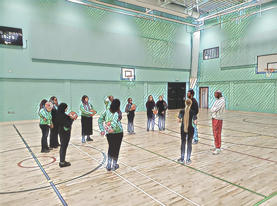 The Tribal coaches are putting the <a href="/Fitzalan_PE/">Fitzalan P.E. Dept</a> girls through their paces. First of the Girls sessions this year and so far so good. 💪🏀😁⛹️
#girlsbasketball #communitysports #schoolscollaboration