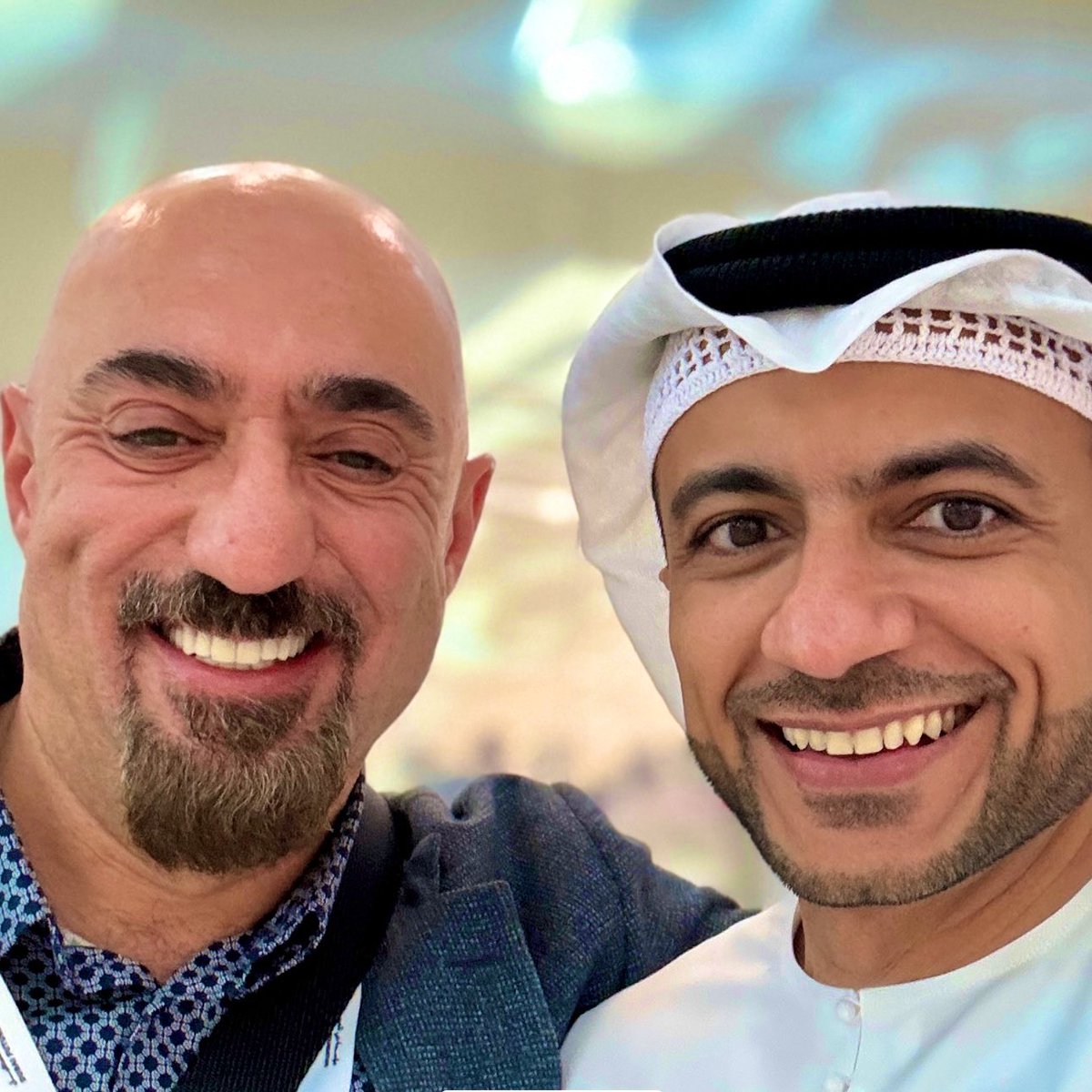 د. محمد القاسم، العالم العربي الذي احترت في إيجاد كلمة أو جملة لوصفه، وهو قبل كل شيء غنيٌ عن التعريف.. تحادثه فتعشق الشغف في كل ما يقوله بلهجته الكويتية الجميلة المليئة ود وتواضع بلا حدود..

الدار دارك دكتور وتشرفنا بمقابلتك والتعرف عليك في #منتدى_دبي_للمستقبل 
<a href="/DubaiFuture/">Dubai Future Foundation</a>