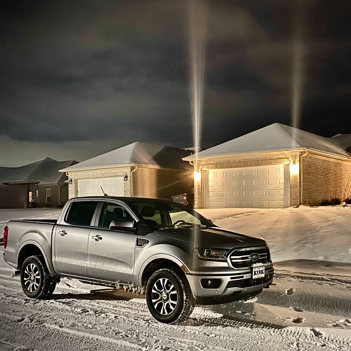 joel_off_air's tweet image. I don’t get to chase often, but when I do.. I take the Danger Ranger. The pic on the right is from #HurricaneIda back in 2021.