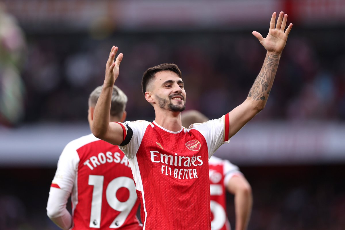 🚨🔴⚪️ One more blow for Arsenal as Mikel Arteta reveals Fabio Vieira has been to see a specialist.

“Vieira has undergone surgery on his groin yesterday and he will be out for weeks”.

“We don’t expect him back this side of the winter break”.