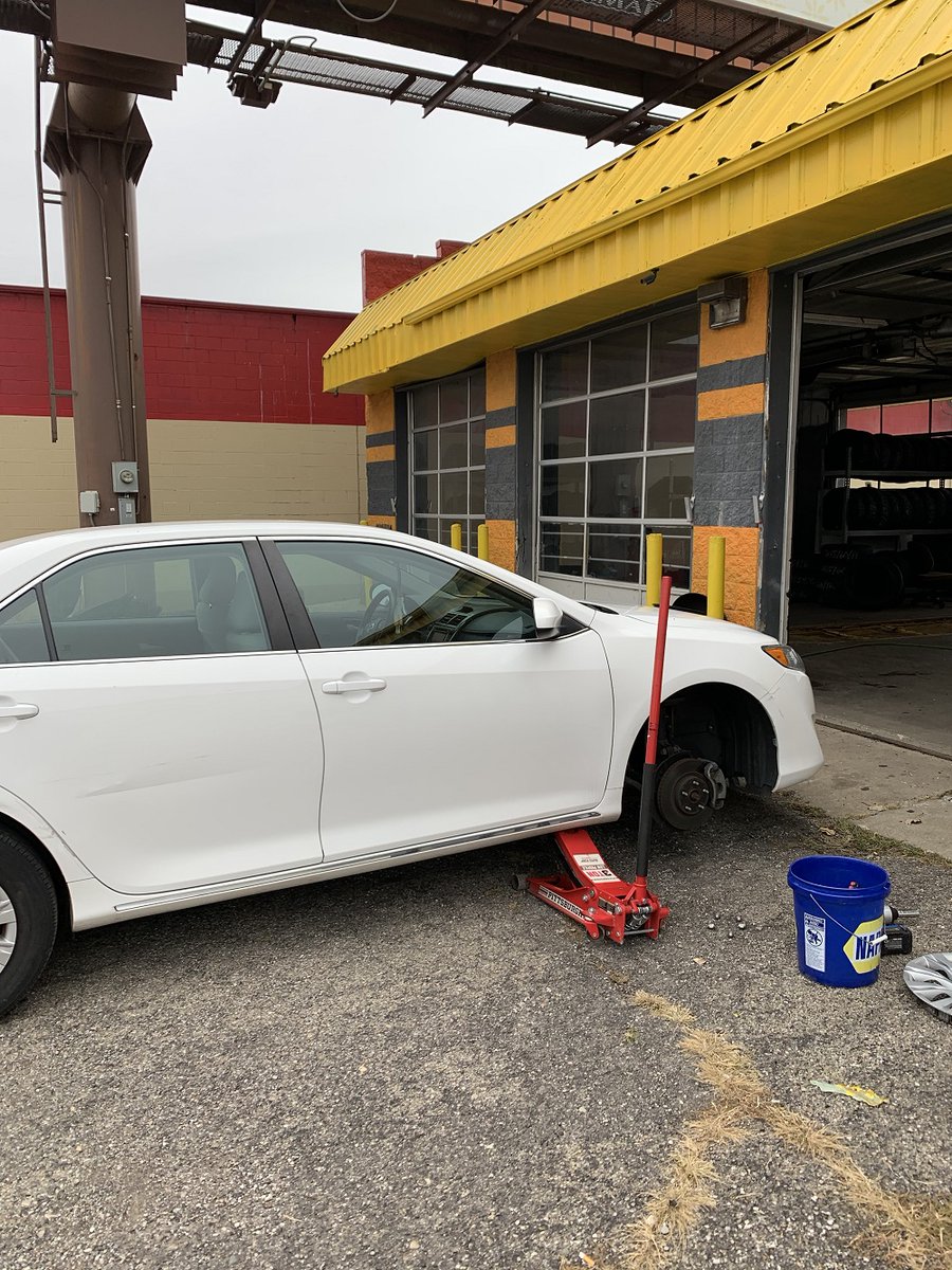 TonsofTires's tweet photo. We offer brake services to ensure your system is in top shape and you have peace of mind that your car will always have it when needed. Check out our website for more information!

#BrakeServices #TonsofTires https://t.co/bh1C9Yfo0T https://t.co/q1Aa9fvn1N