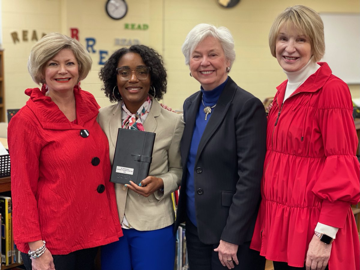 SCASAnews's tweet photo. Get ready to celebrate @TomekaLove3—the 2024 SC Elementary Assistant Principal of the Year! 

Tomeka is an assistant principal at Red Bank Elementary in @LexingtonOne. We are so grateful for the work Tomeka puts in for her @RBESRoadrunners students every day! https://t.co/NHT4We6RuX
