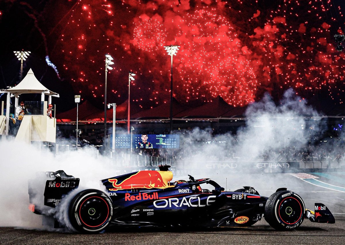 RBR_Daily's tweet photo. Total Laps Led in 2023:

Max Verstappen - 1003

*Everyone else: 322 https://t.co/A5u2JhkqqE
