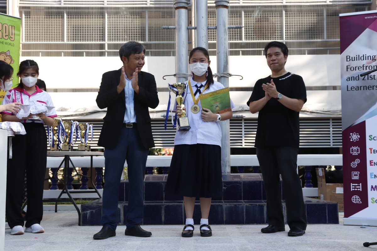 CodeMonkeySTU's tweet image. 🏆 mangoSTEEMS Thailand hosted a CodeMonkey competition! Great job everyone 🙌
Students and staff were from the Demonstration School of Nakhon Pathom Rajabhat University
.
#mangoSTEEMS #codingthailand #CodingCompetitions #CodingforKids #computerscience @mangosteems_th