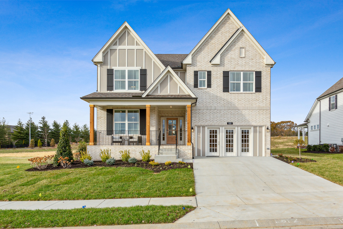 HouseLens's tweet photo. Discover the character and charm inside these walls! Check out this stunning Tennessee home and the incredible photos captured by HouseLens. Take a look at the beauty within!

Listed by: Bridget Thompson, @livejoneslovejones
Photographed by: HouseLens Artist, Frank Aguirre https://t.co/sE4Hxmj3lo