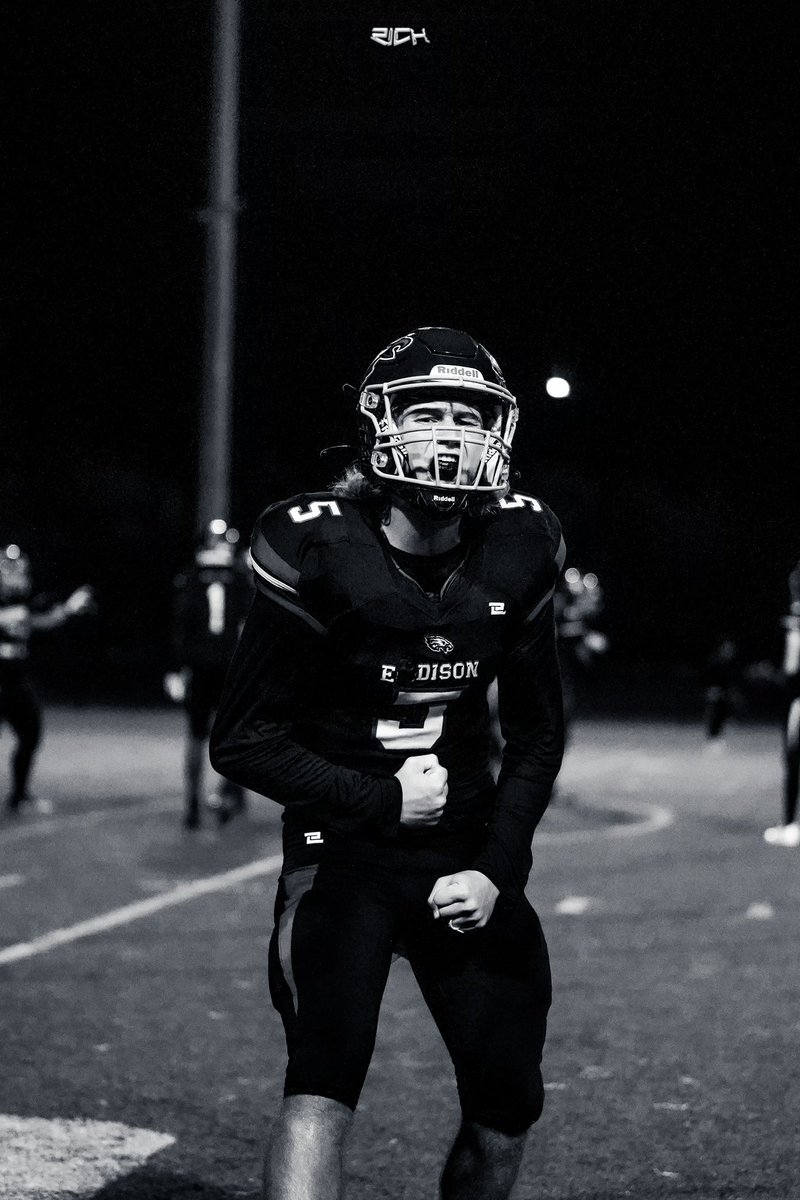 Honored to receive 1st team all region QB and offensive of player of the year runner up.💙❤️<a href="/EHS_FB/">Edison HS Football</a>