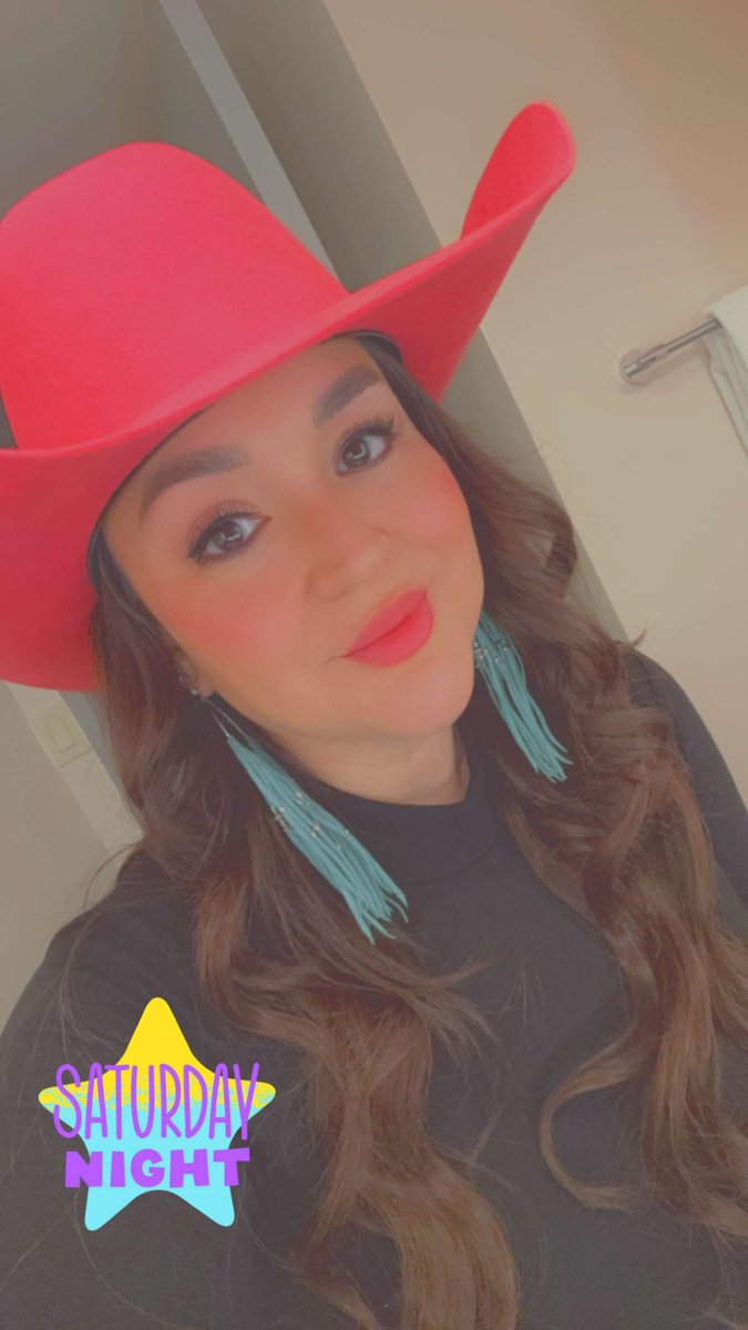 cristalla's tweet photo. Country music (@MorganWallen ) and beer= happy me! #houstontx #minutemaidpark https://t.co/0bSooDGgJe