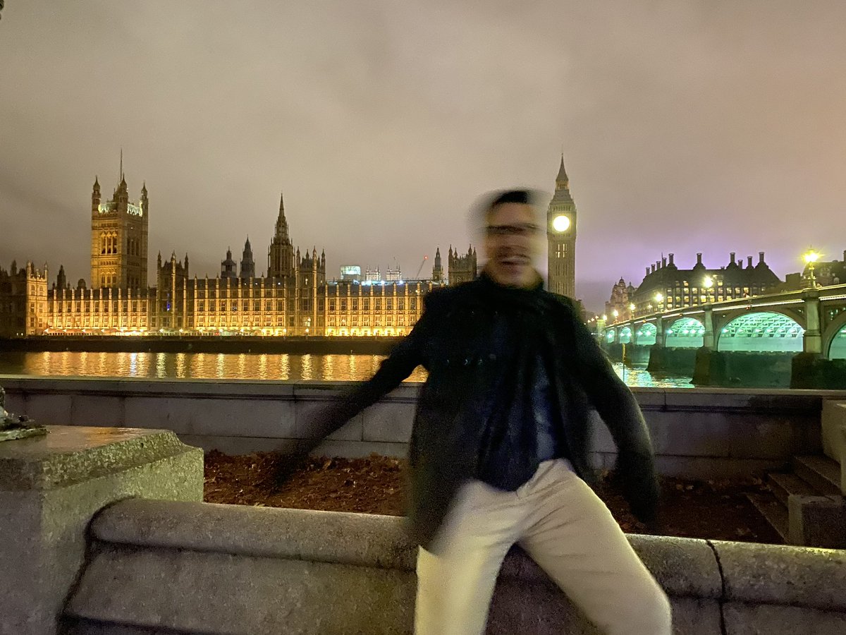 carlosrkestler's tweet photo. Amanecí nostálgico… Hace un año estaba en Londres para recibir la 🥈 del Young Journalist Award que otorga la @thomfound. 🇬🇧 

Siempre atesoraré este viaje, que no hubiera ocurrido sin el trabajo que logramos en equipo junto a los colegas Carlos Hernández y @agonzalez_pl. https://t.co/pIAw6ft4Ol