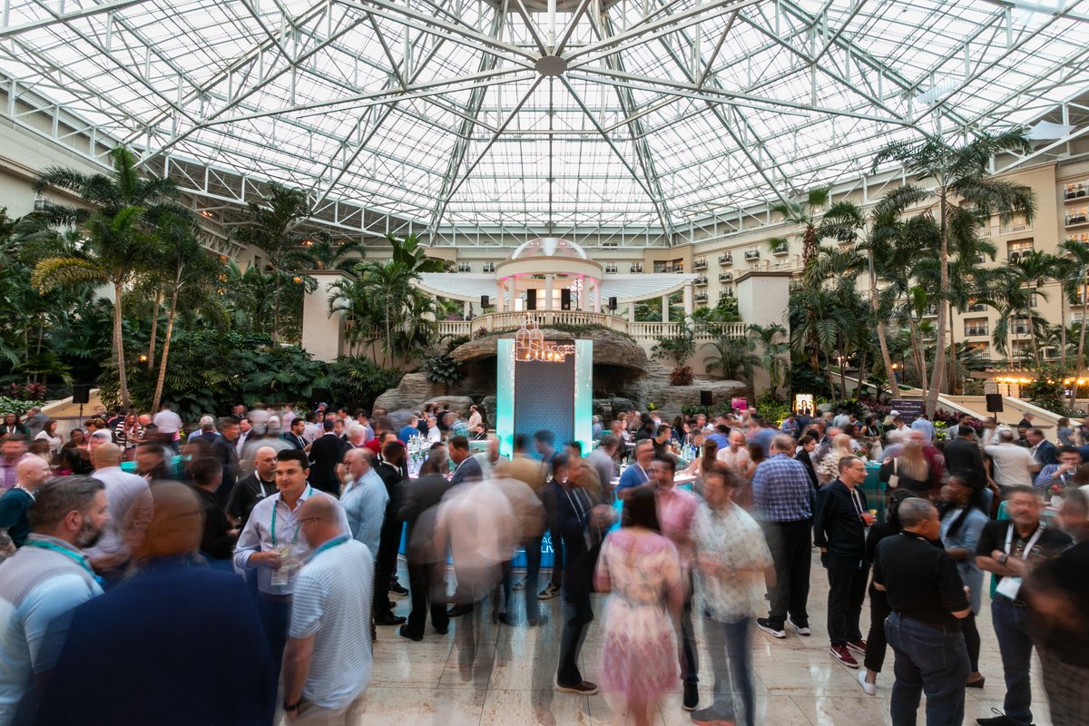 Ready to kickstart your year with a bang? Join us at #AccessLIVE24, the ultimate event for wine and spirits business growth, networking & discovering new industry trends! 🎉 Vegas, here we come! Don't miss out on this unforgettable experience! 💼✨ accesslive.wswa.org