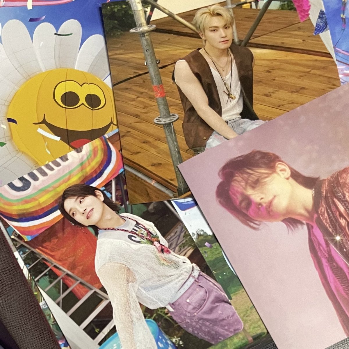 wooniverses's tweet photo. 281123 - today’s mail

akhirnya albumku sampe fyuhhh wangi juga bjir ni tangan
wonwoo woozi (dan joshua dan dino dan vernon) pulanggg anak2ku🥹❤️ https://t.co/QhDfcXtdVR