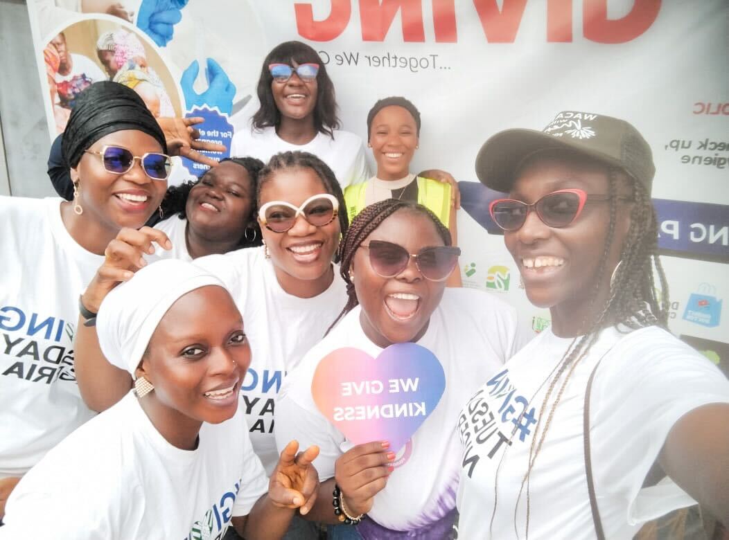 #GivingTuesday tweet media