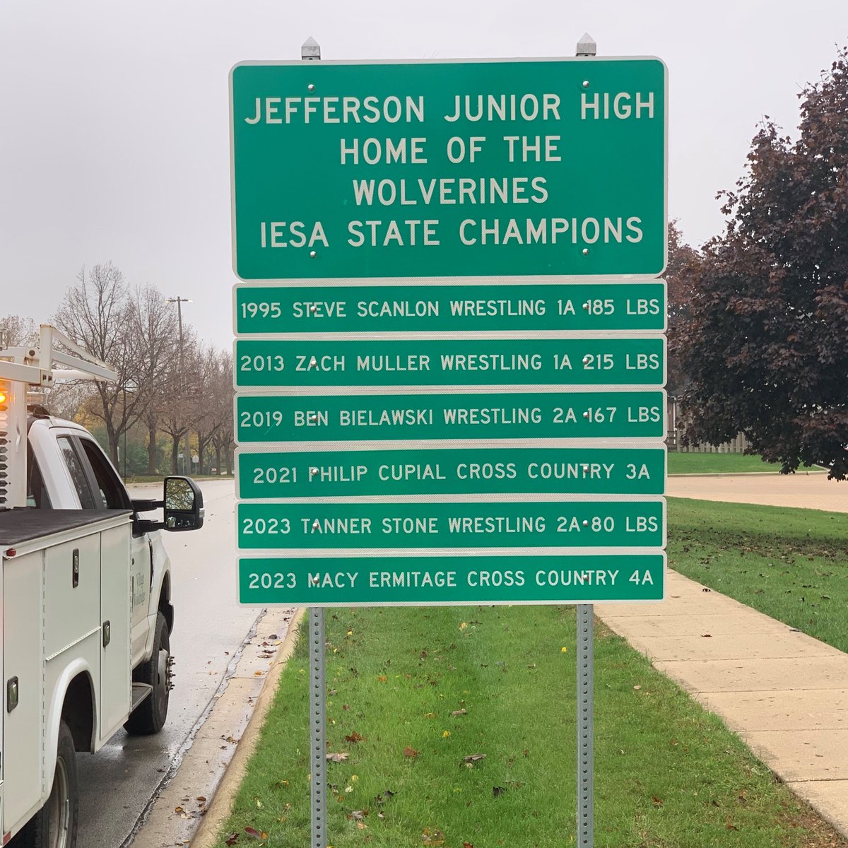 Village of Woodridge, IL (@vilofwoodridge) on Twitter photo Have you seen the latest addition to the <a href="/Woodridge68/">Woodridge Dist 68</a> Jefferson Jr. High State Champions Sign? Congratulations to Macy Ermitage on her IESA State Win! And thank you to our Public Works Department for keeping this sign up-to-date so that we can celebrate these wins as a community! Have you seen the latest addition to the <a href="/Woodridge68/">Woodridge Dist 68</a> Jefferson Jr. High State Champions Sign? Congratulations to Macy Ermitage on her IESA State Win! And thank you to our Public Works Department for keeping this sign up-to-date so that we can celebrate these wins as a community!