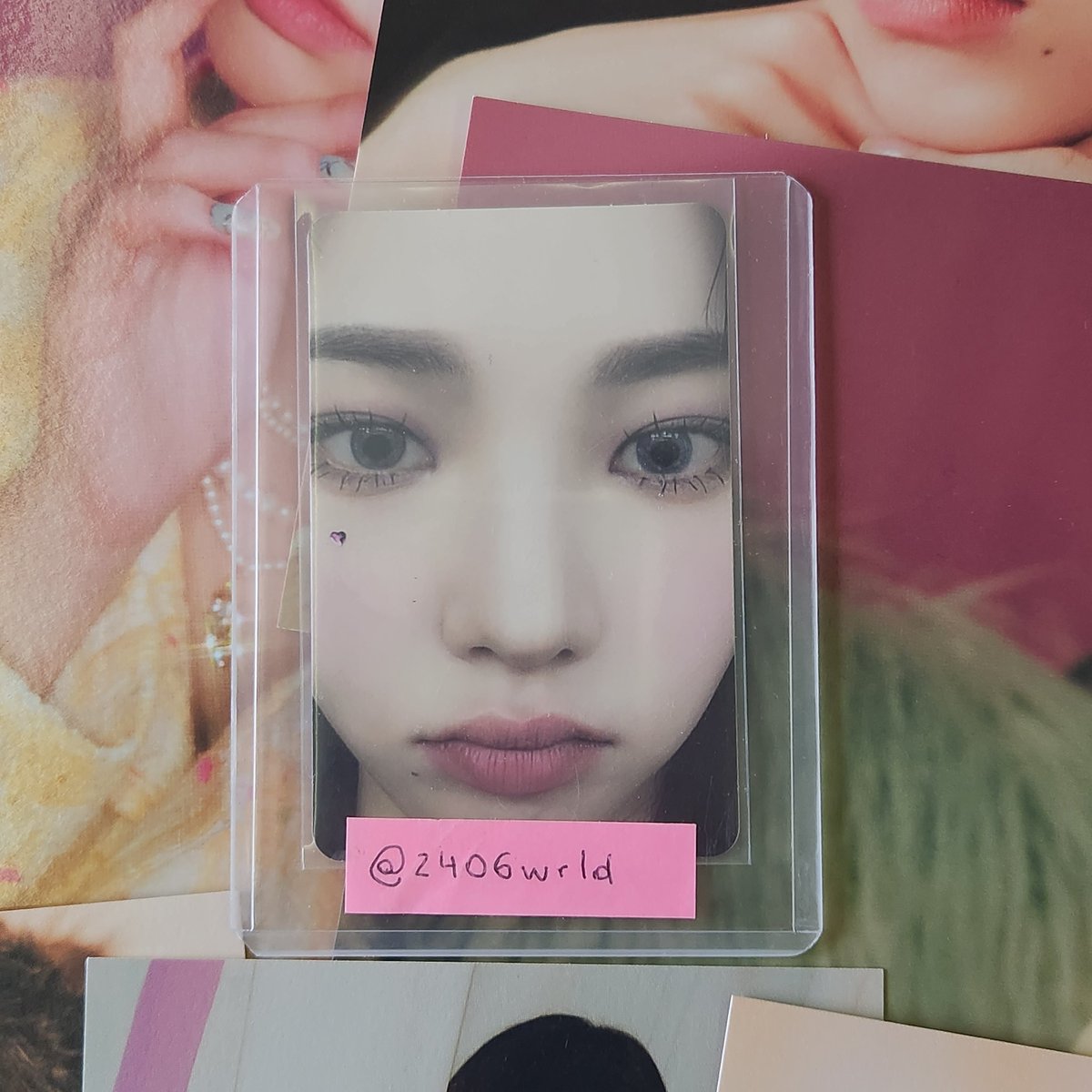 2406wrld's tweet photo. VENDA AESPA  💭

photocard karina pãozinho + posters + postcards da foto + álbum r u ready + set pob unforgattable lovelyz: R$ 130 (frete a calcular)

🏷 giselle winter ningning seasons greetings 2022 sg girls jiae babysoul mijoo jisoo kei jin sujeong yein https://t.co/HjmztDOEPG