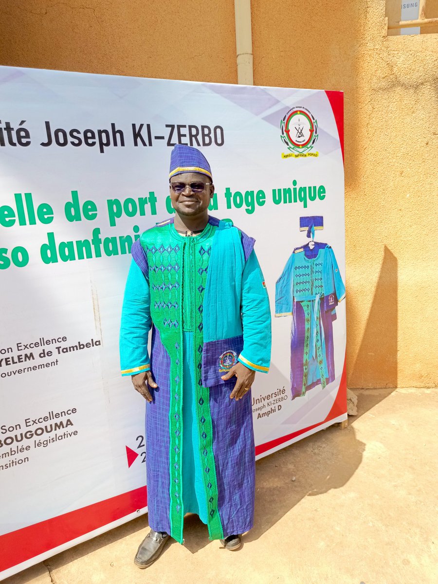 New toga of researchers, and teacher-researchers from #BurkinaFaso made with hand made cotton cloth,
