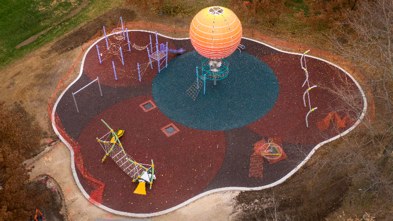 ABCreative_inc's tweet photo. Watch the video in this article to see what's going on at Gum Springs Park in Shawnee! Major renovations ... 30-foot-tall hot air balloon and more!
https://t.co/F9GrujB8cD https://t.co/g4F9gkXytM