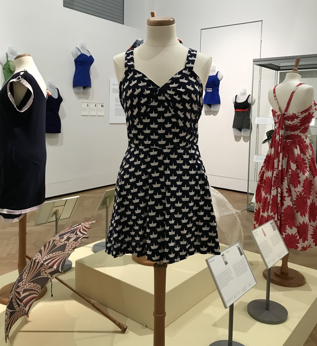 The excellent #dresshistory exhibition, titled, Making a Splash! A Century of Women's Beachwear, is well worth the visit! Exhibition runs till 14 January 2024. Free entry at Aberdeen Art Gallery.

@AbdnArtMuseums #aberdeen #textilehistory #fashionhistory #dresshistorians