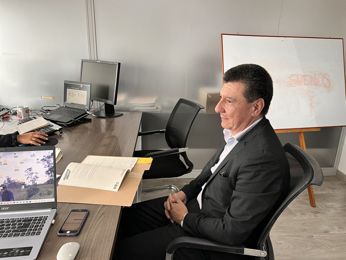 SecViviendaCund's tweet image. #AEstaHora nuestra secretaria @Karybuma24 y la Dirección de Política Habitacional, presentan ante el Consejo Departamental de Política Social #Codeps, la #PolíticaPúblicaDeHábitat y Vivienda de #Cundinamarca 2023-2032, que busca reducir el déficit habitacional en el departamento.