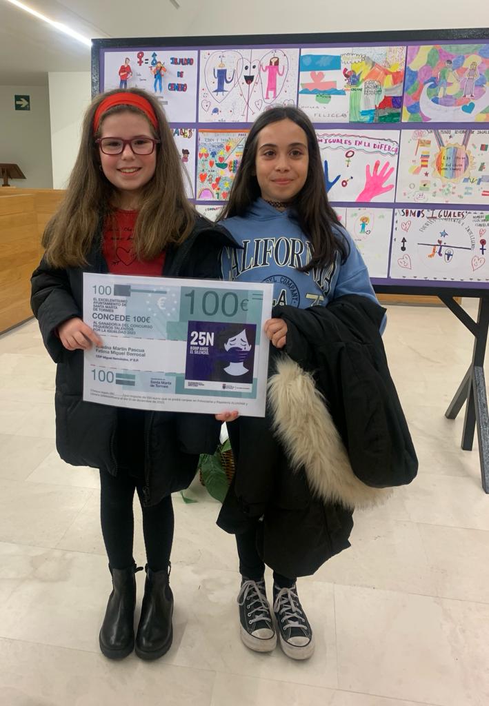 CMIGUELHERNNDE1's tweet photo. CONCURSO PEQUEÑOS TALENTOS POR LA IGUALDAD: ¡¡¡ Enhorabuena a nuestras ganadoras del primer y segundo premio del Concurso!!! Nos sentimos muy orgullos@s de vuestro trabajo y vuestra solidaridad. https://t.co/kCQAyKt5A1