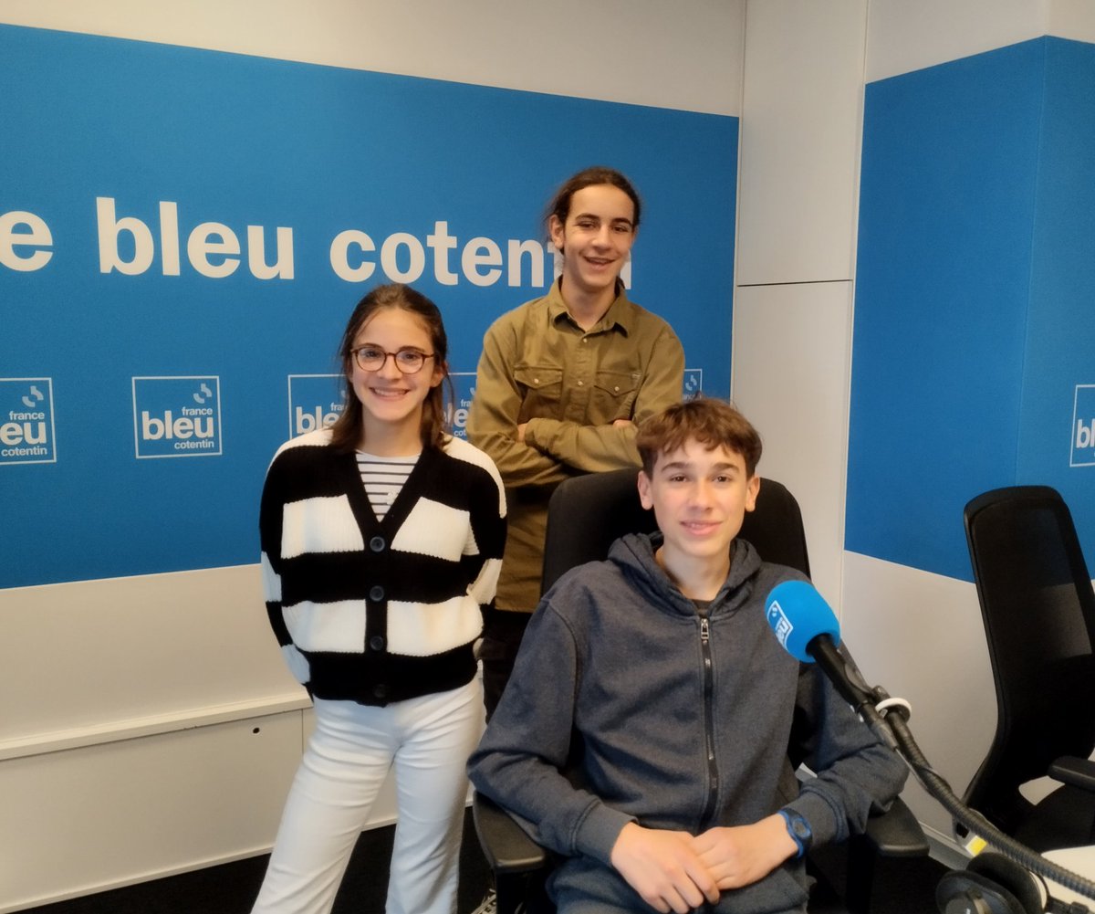 CDILeFerronay's tweet photo. 📻 Retrouvez Célia, Sam et Alexandre dans l'Hebdo des classes sur @fbleucotentin mercredi 29 novembre à 18h25 et samedi 2 décembre à 11h10 😁 #radio  @ClemiNormandie @LeCLEMI https://t.co/uxhPqZmYmA
